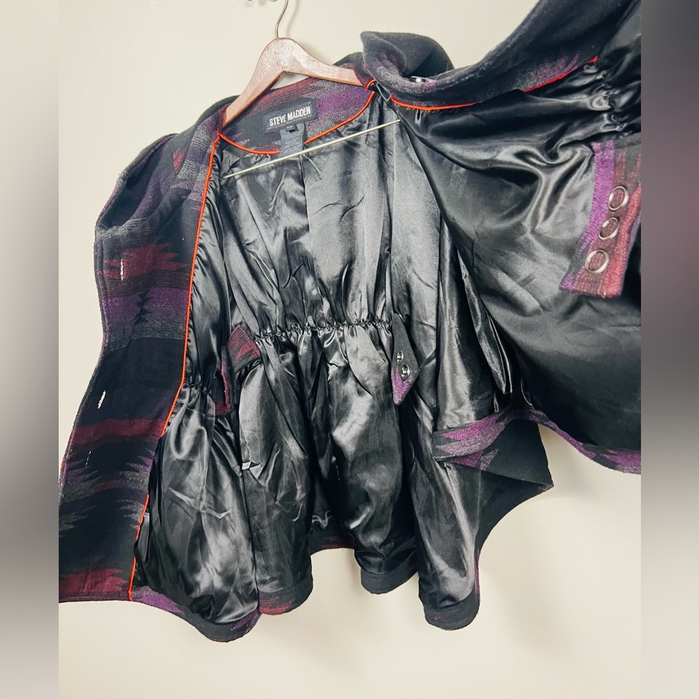 Steve Madden Poncho-Style Jacket – Southwest Geometric Hooded Cape, Size M - Picture 12 of 13
